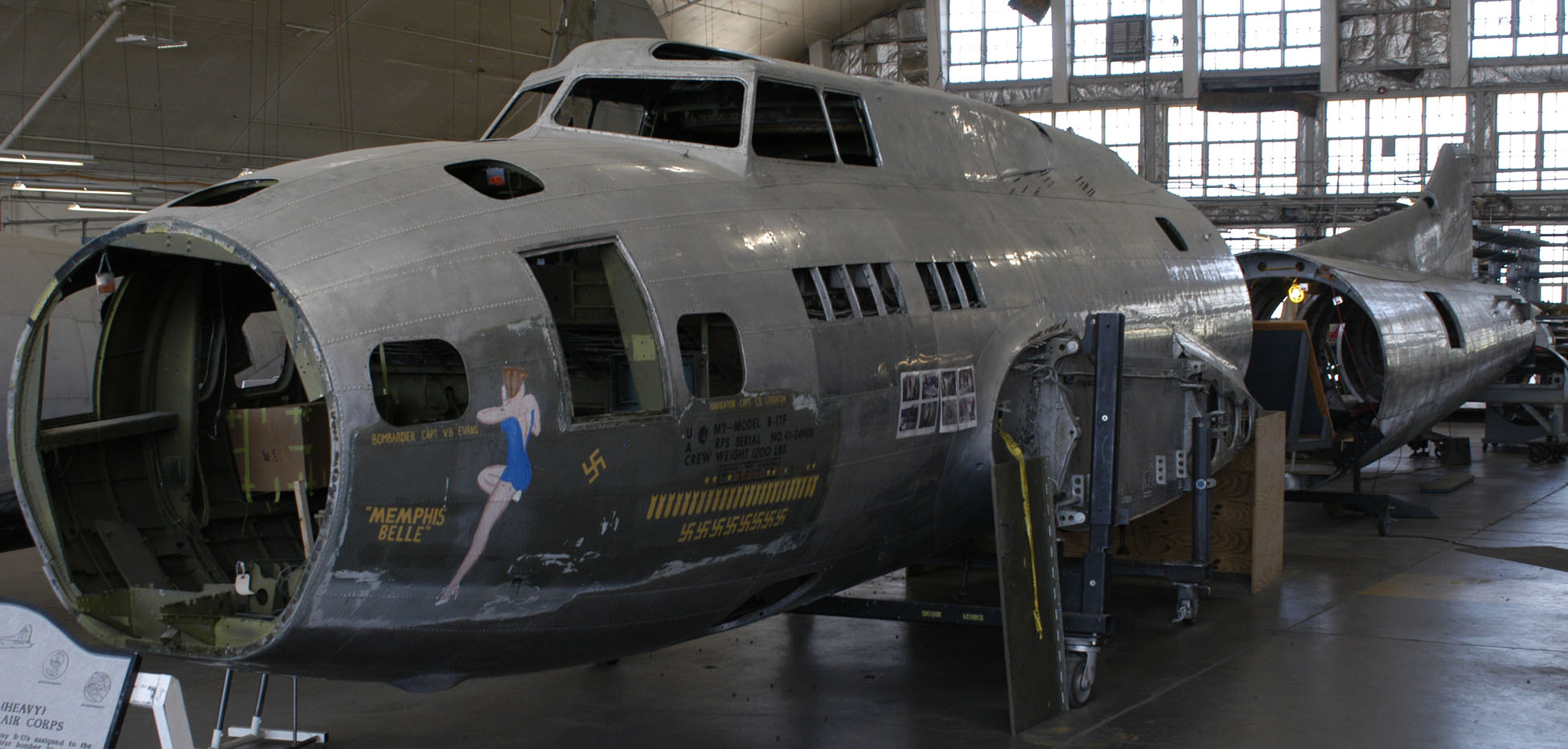 B-17F "Memphis Belle" 