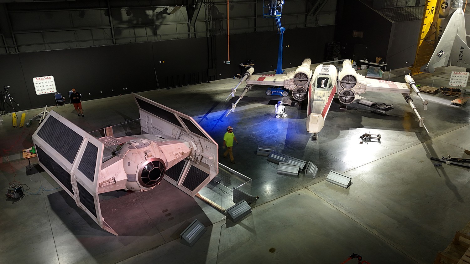 Iconic Starfighters: Rivals of the Silver Screen